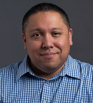 Ricardo Vigil Faculty Profile