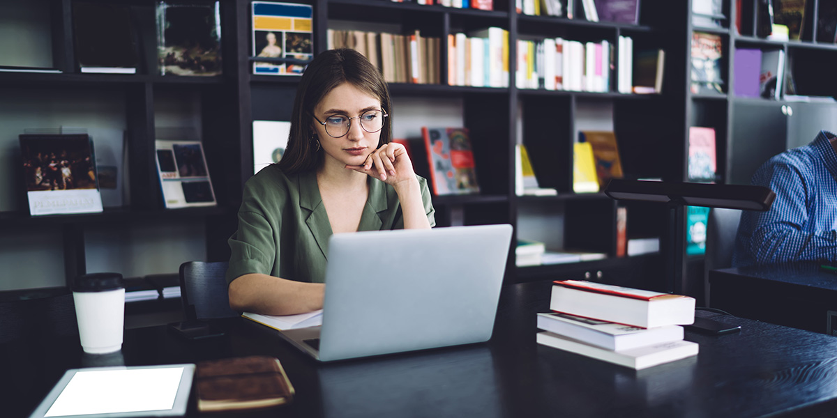Online EDD in Organizational Leadership Student on Laptop