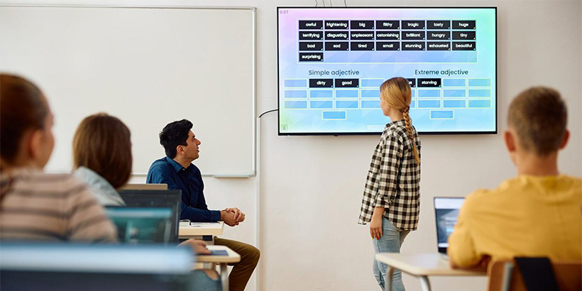Perfect the Art of Technology Integration in the Classroom With a Master's in Teaching