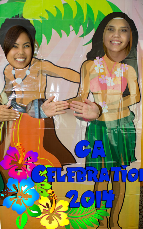 Two women take picture at 2014 GA Celebration - Pepperdine GSEP