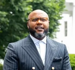 Nii-Quartelai Quartey headshot