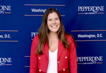 Sara Wengefeld headshot