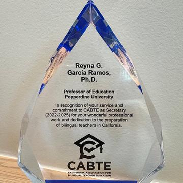 Award Dr. Garcia Ramos received from CABTE