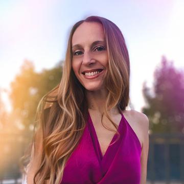 Kendy Faye headshot